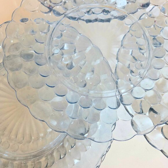 Set of 5 vintage Anchor Hocking 'Bubble'' pattern blue glass dinner plates. - Picture 3 of 5